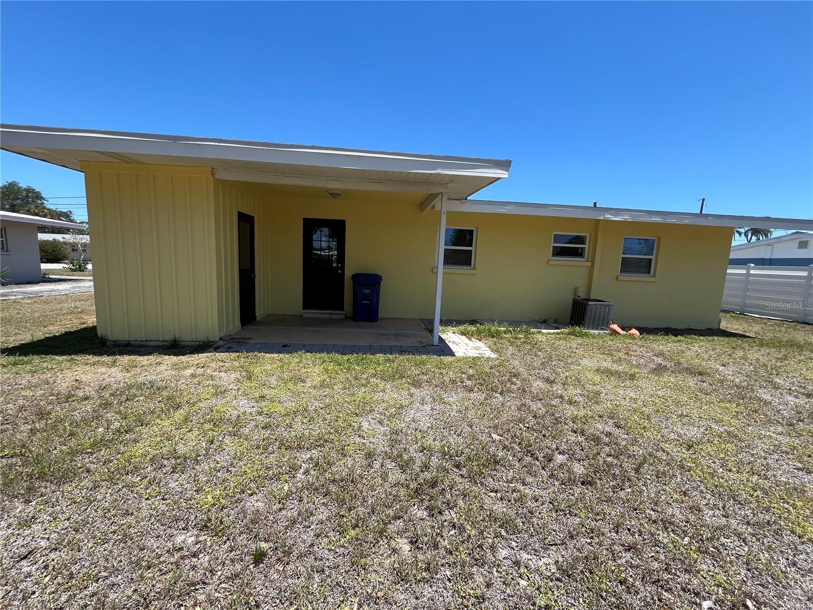 2154 Inner Cass Cir Property Photo 5