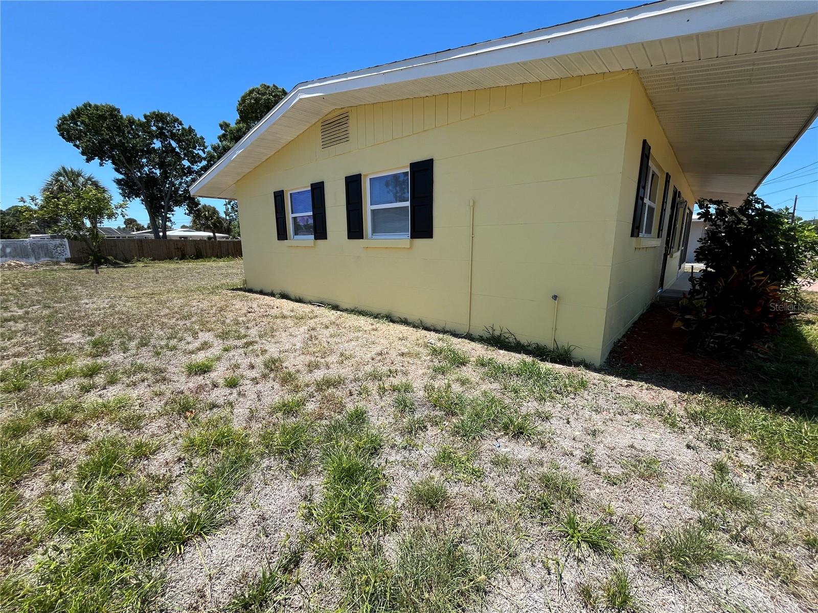 2154 Inner Cass Cir Property Photo 7