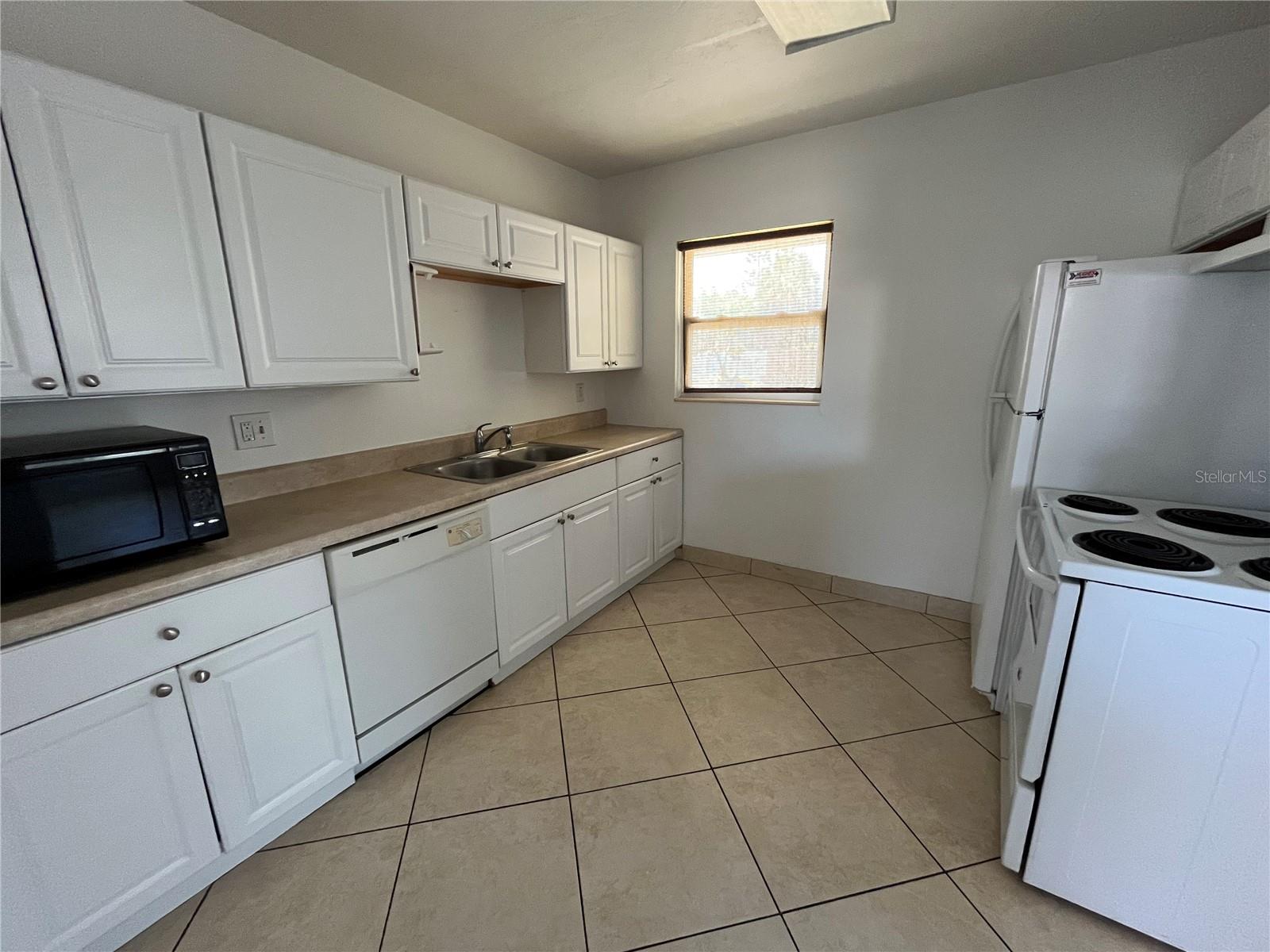 2154 Inner Cass Cir Property Photo 12