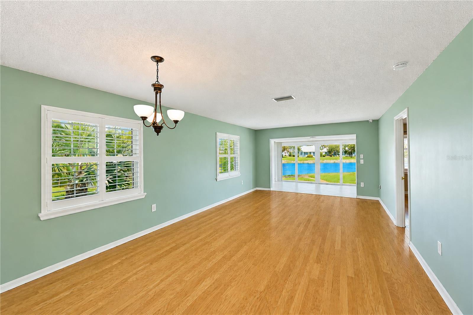 9425 Andover Cir Property Photo 15