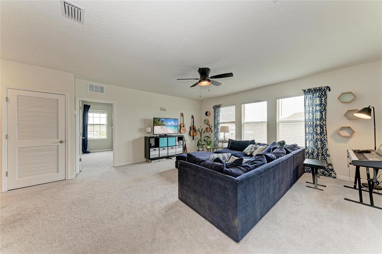 10815 Charlotte Dr Property Photo 33