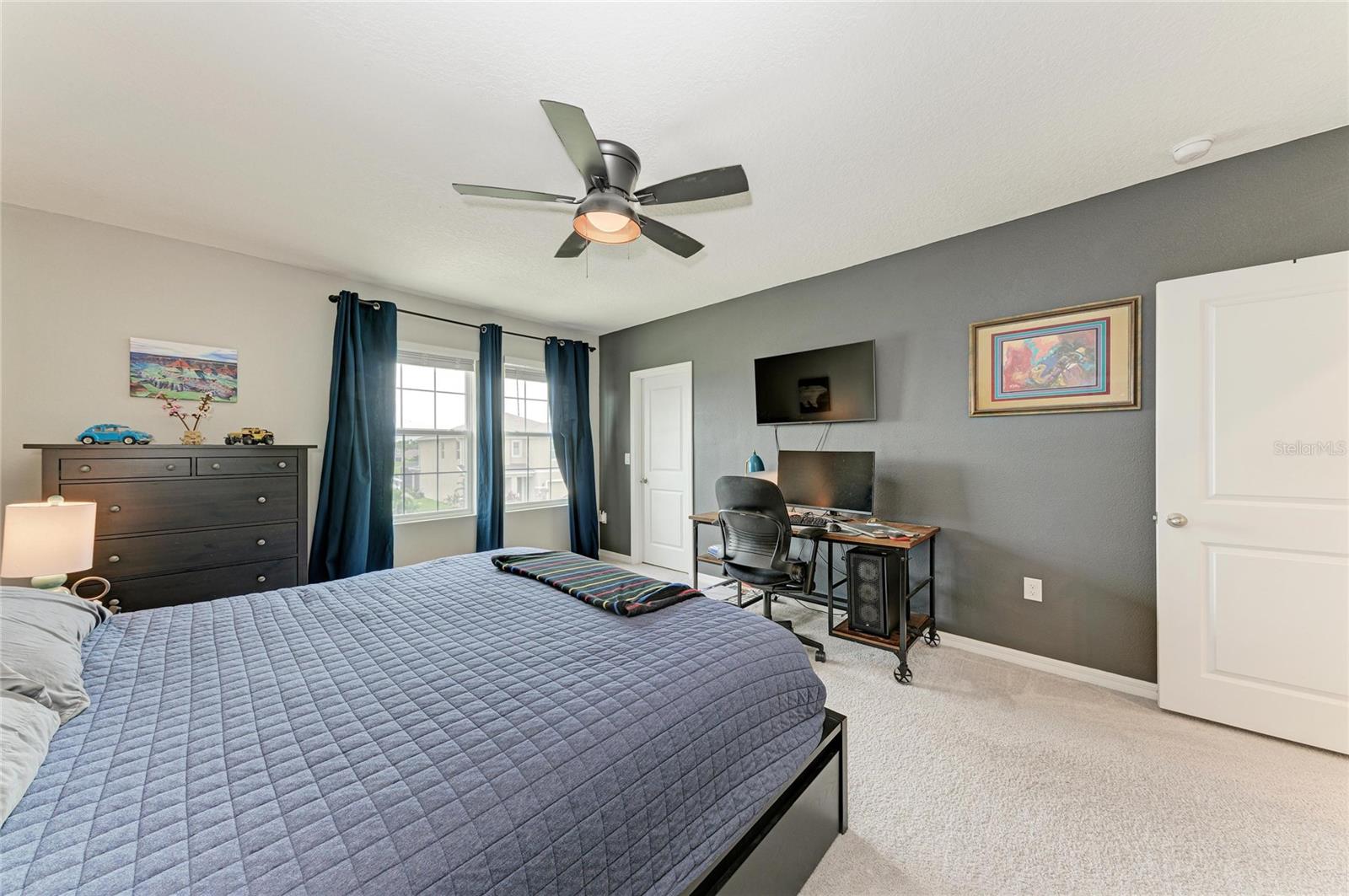 10815 Charlotte Dr Property Photo 40