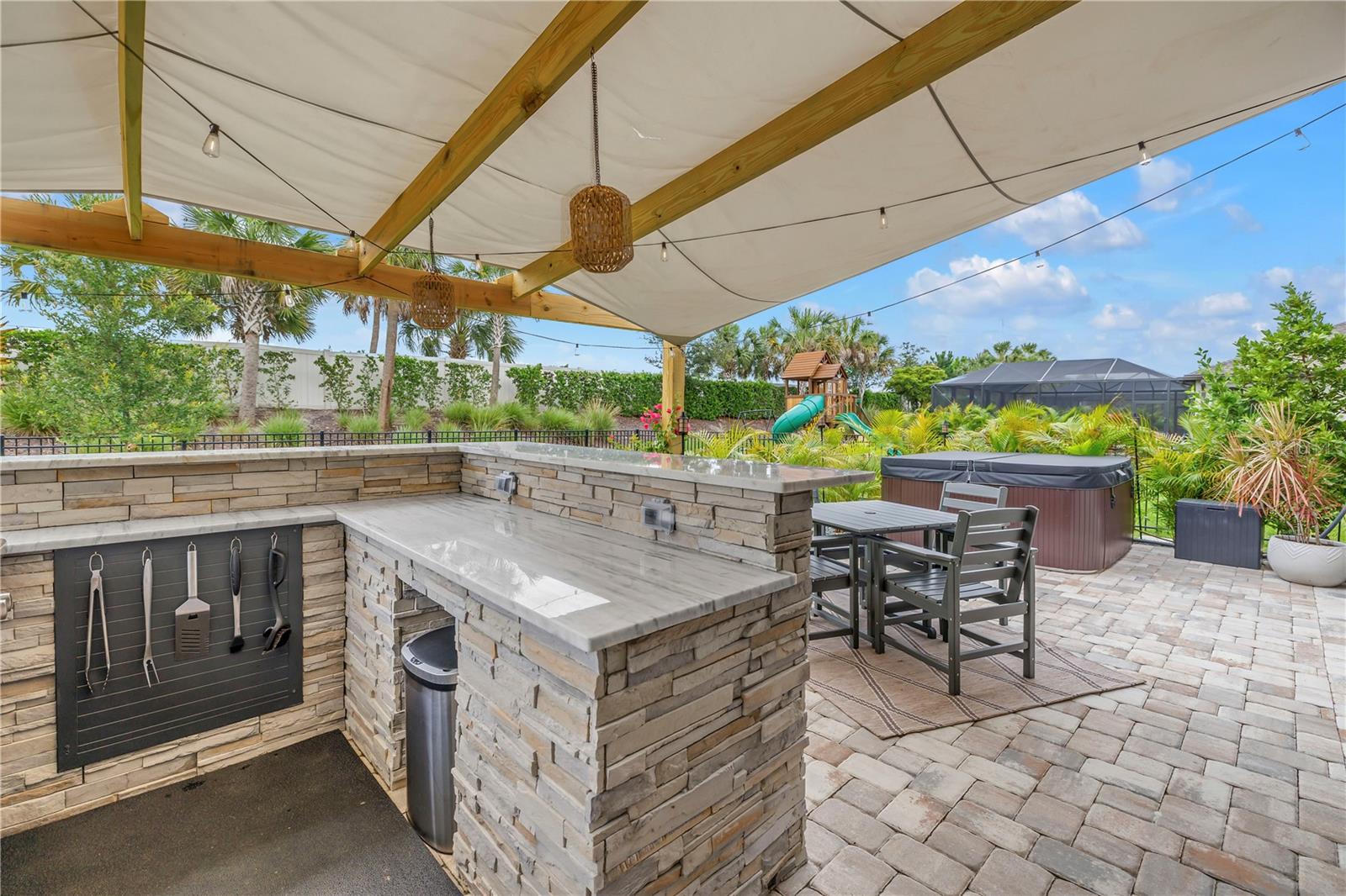 9240 Tequila Sunrise Dr Property Photo 35