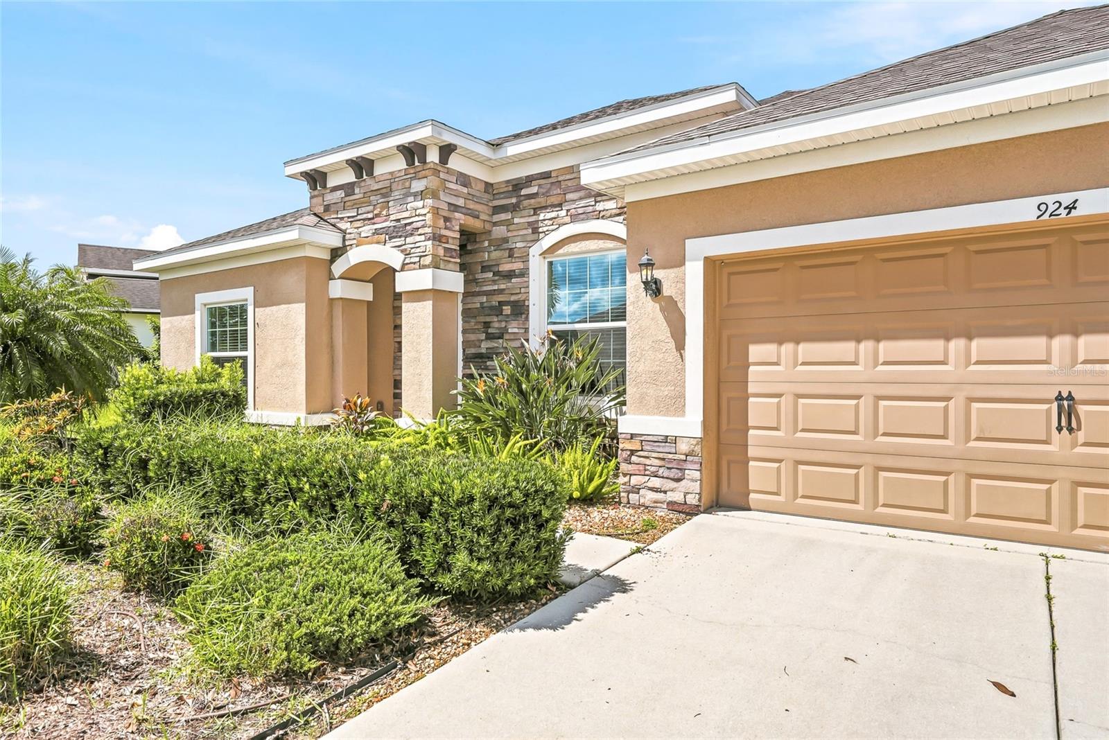 924 Buttercup Gln Property Photo 5