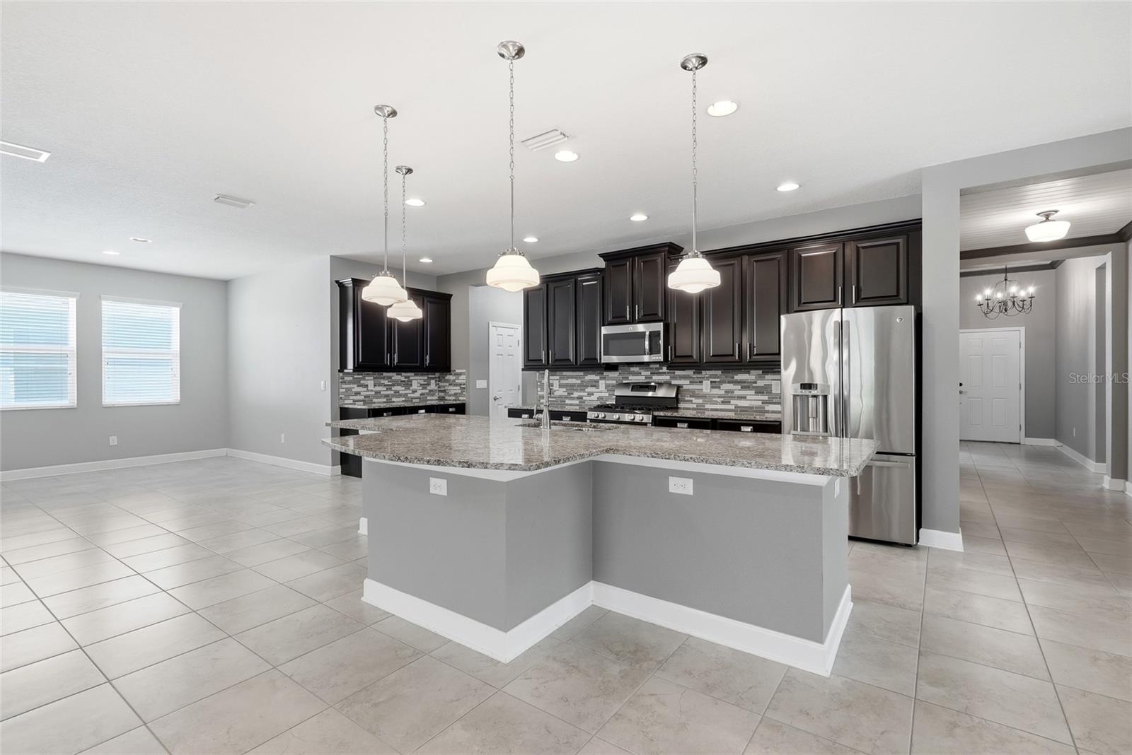 924 Buttercup Gln Property Photo 10