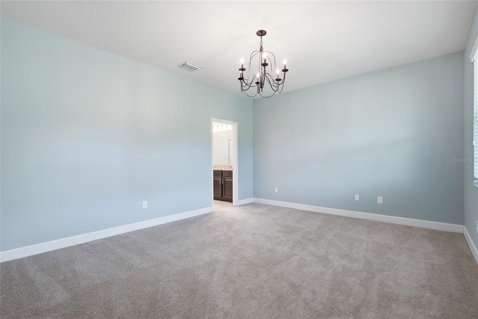 924 Buttercup Gln Property Photo 29