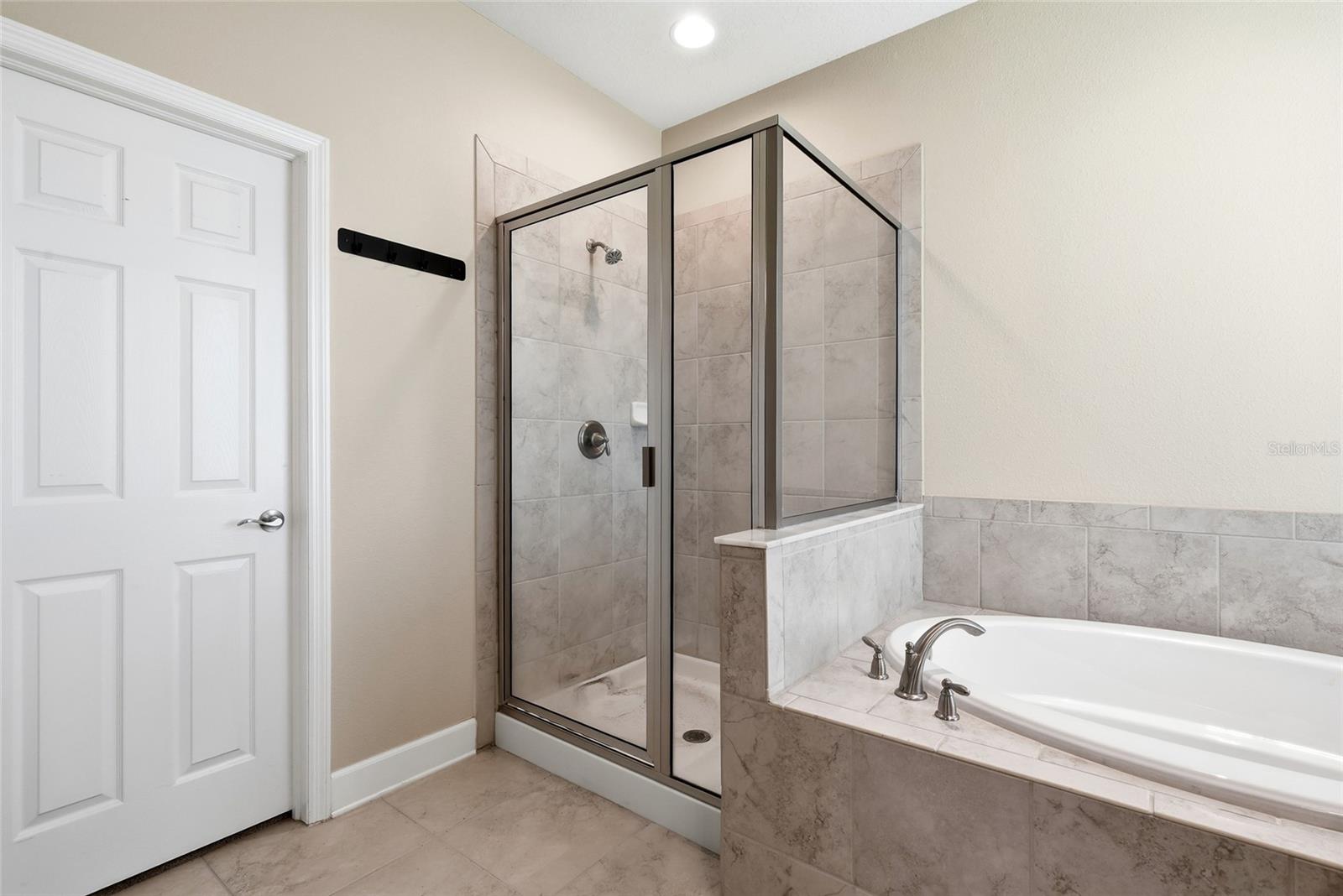 924 Buttercup Gln Property Photo 33