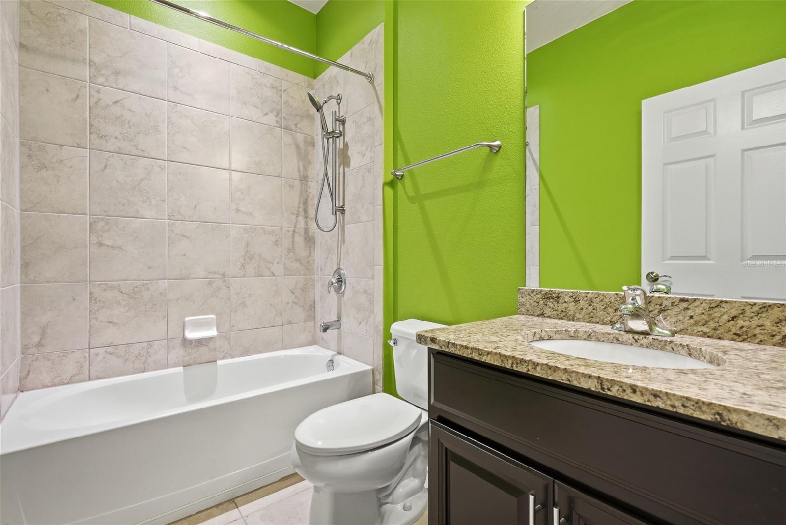 924 Buttercup Gln Property Photo 43