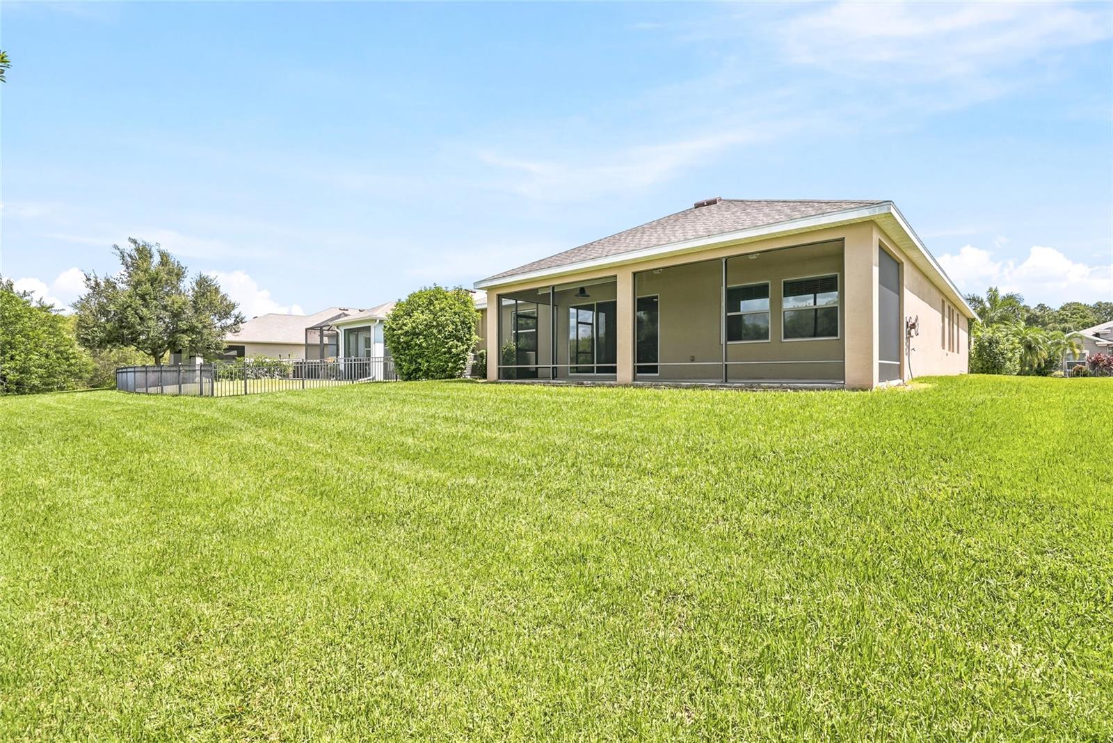 924 Buttercup Gln Property Photo 52
