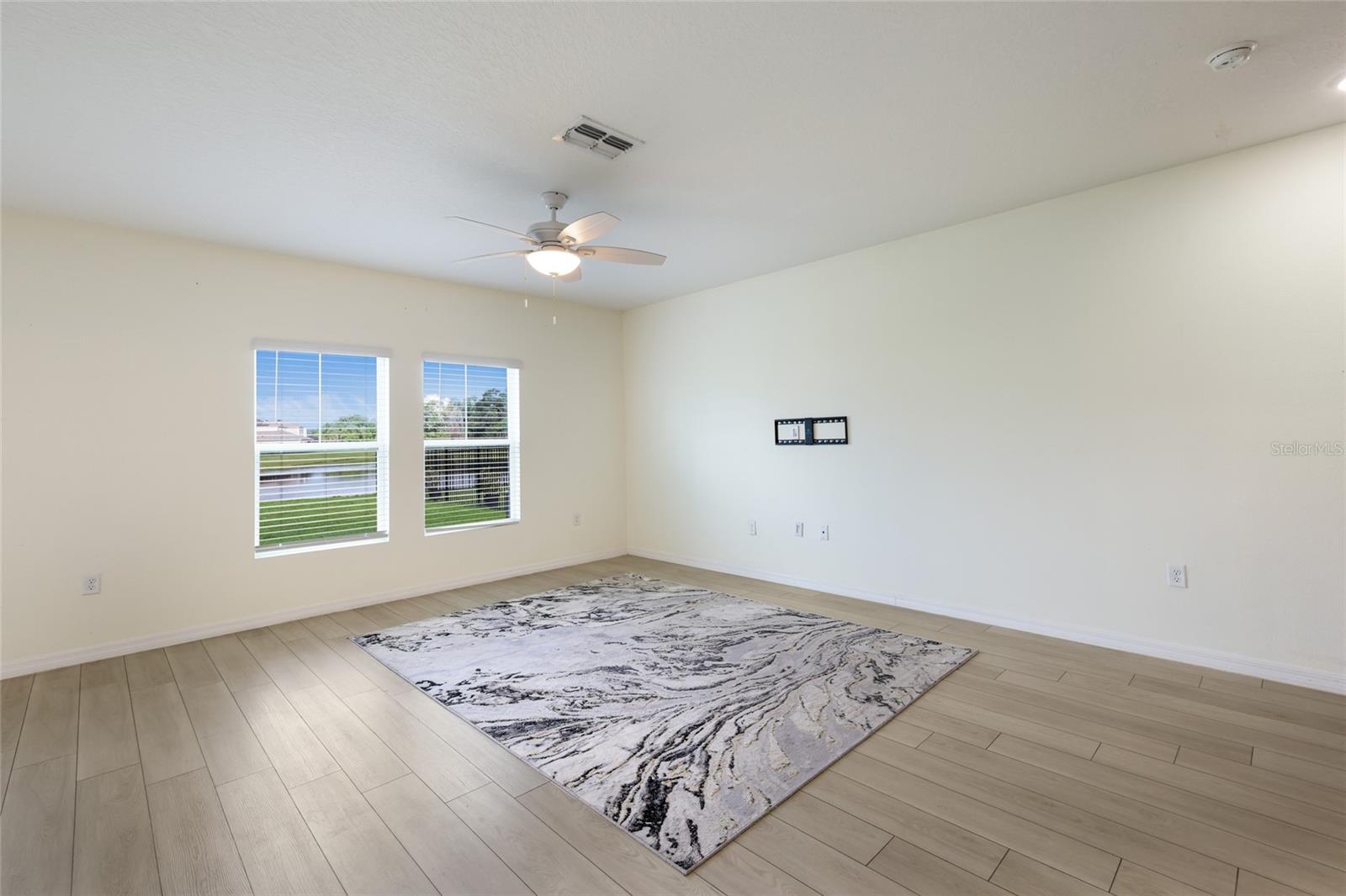 7627 Twinleaf Ter Property Photo 6