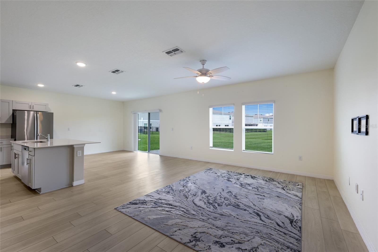 7627 Twinleaf Ter Property Photo 9