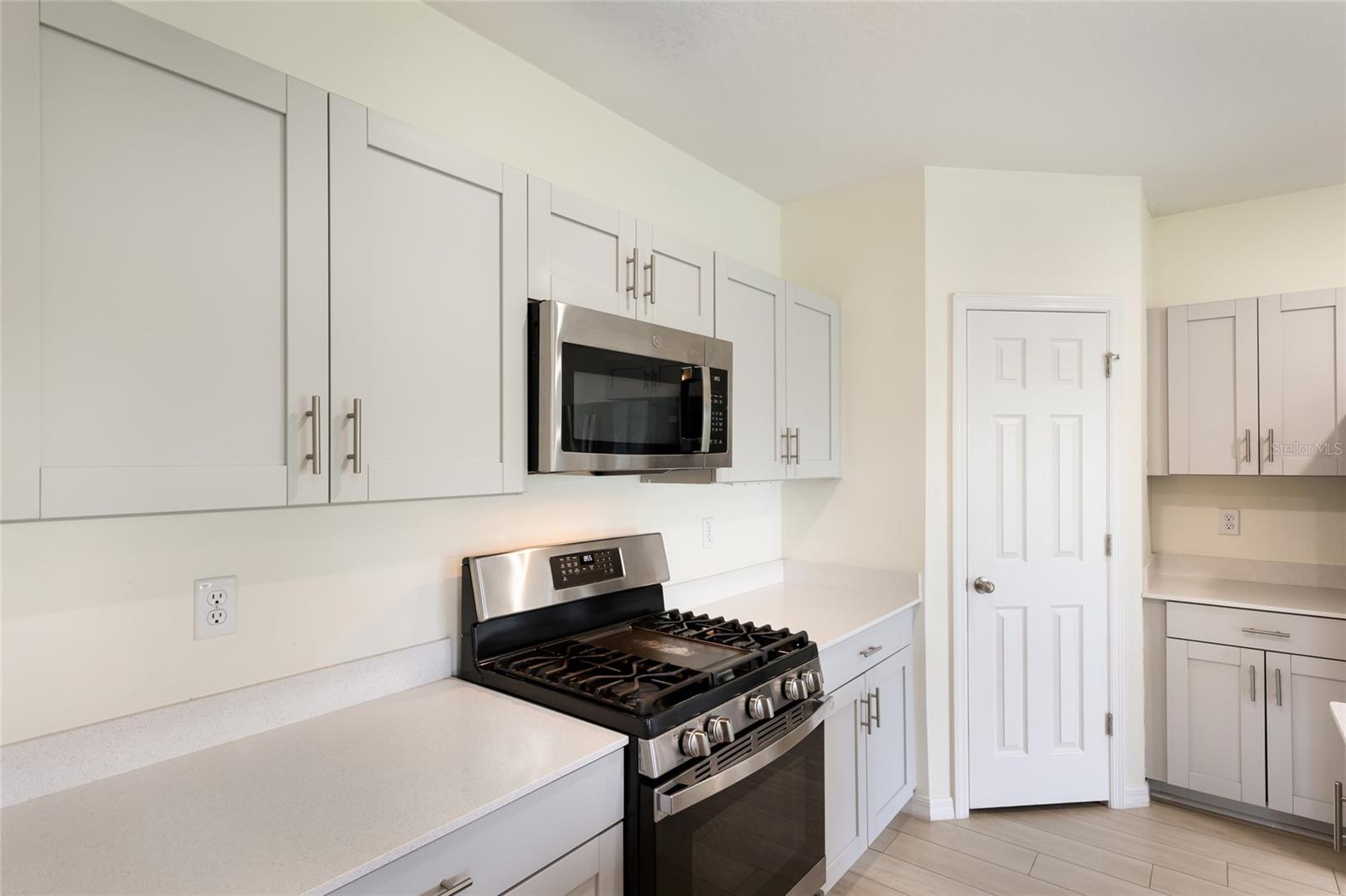 7627 Twinleaf Ter Property Photo 10