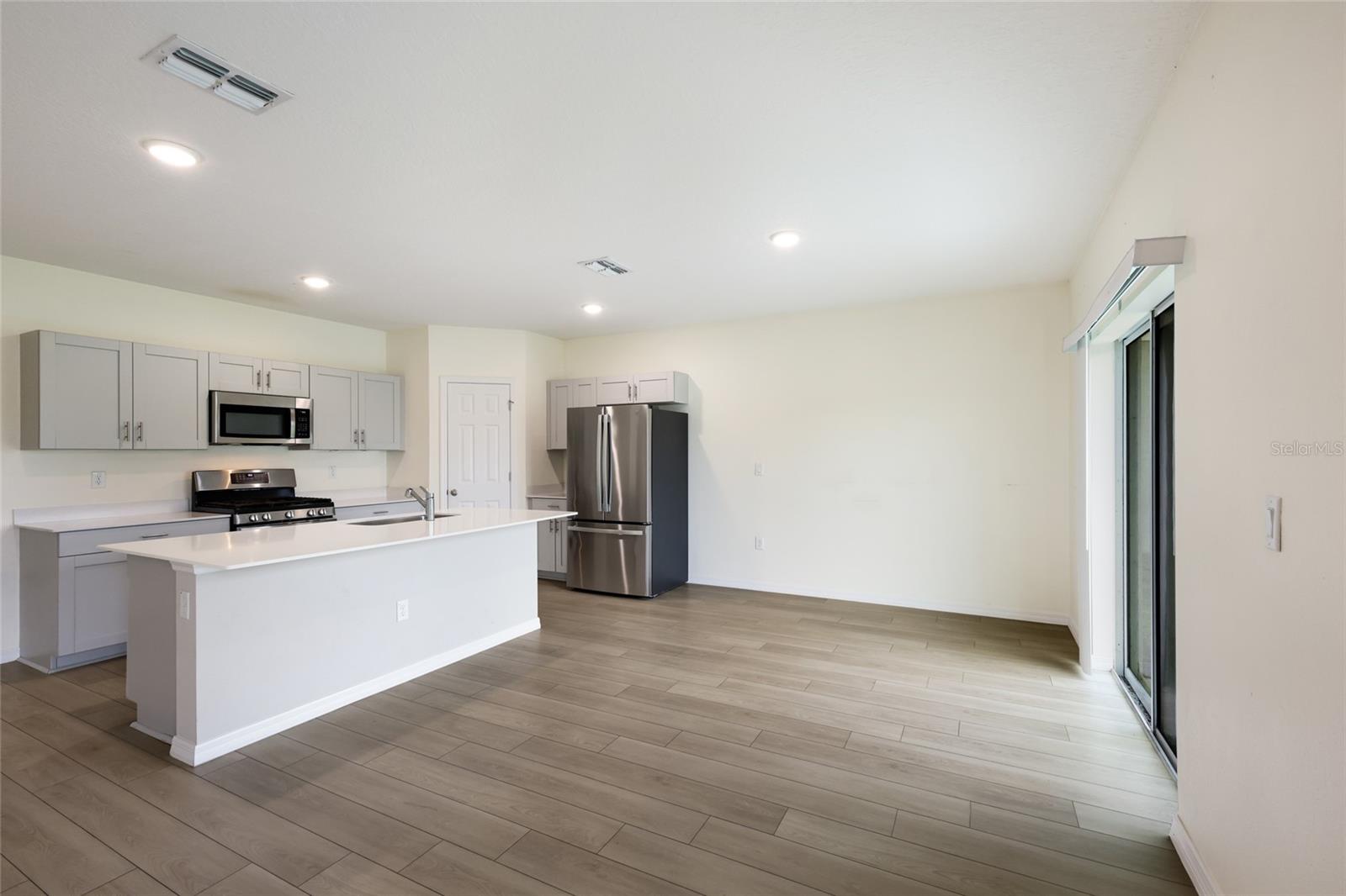 7627 Twinleaf Ter Property Photo 13