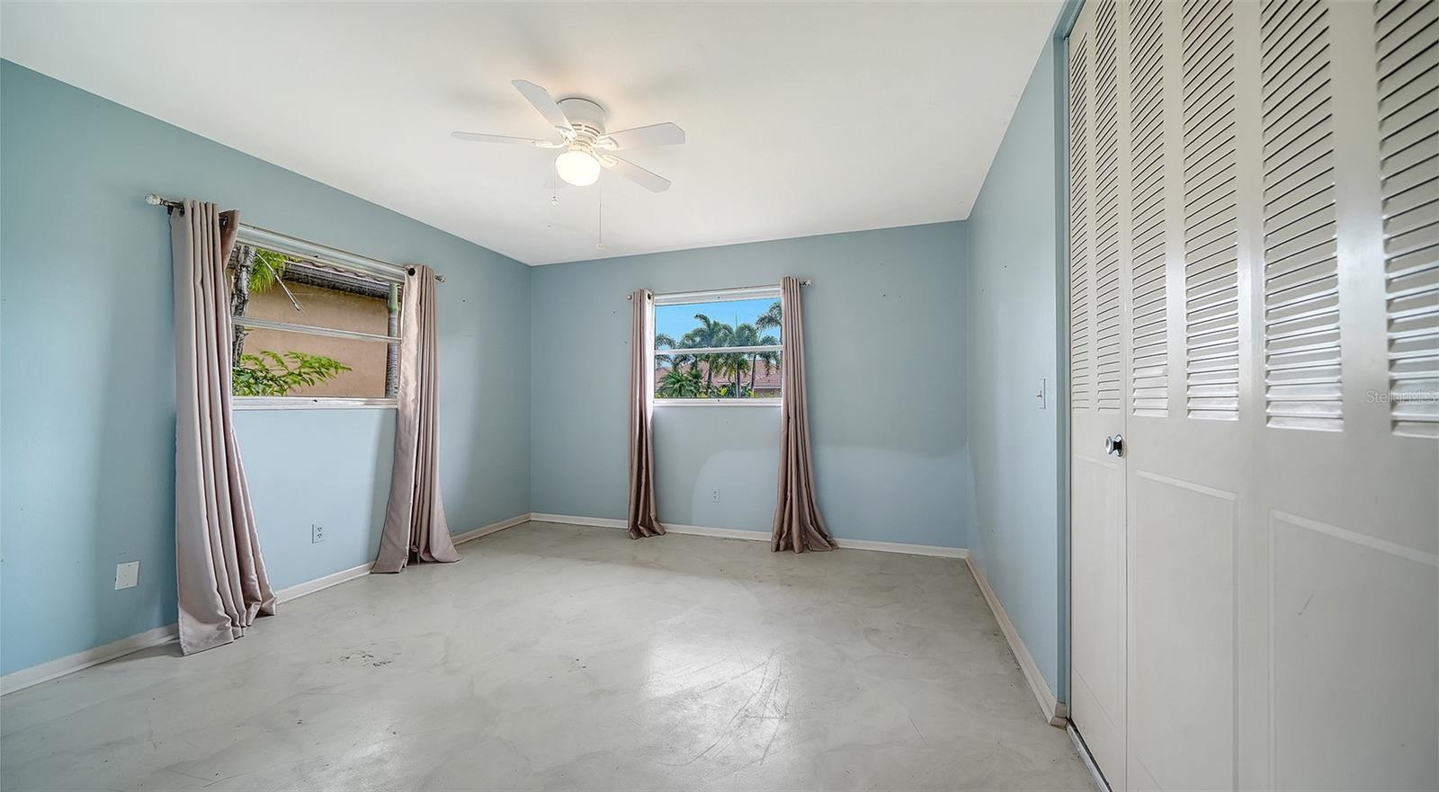621 Alhambra Rd Property Photo 24