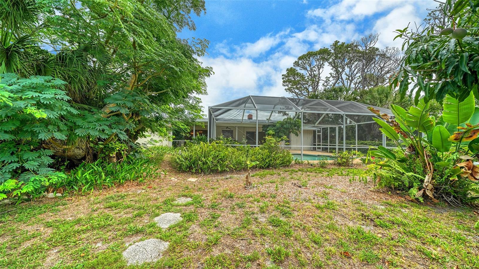 621 Alhambra Rd Property Photo 39