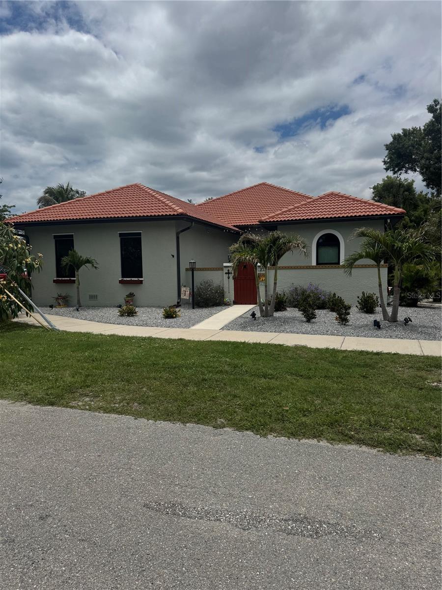 408 Tortuga Dr Property Photo 1