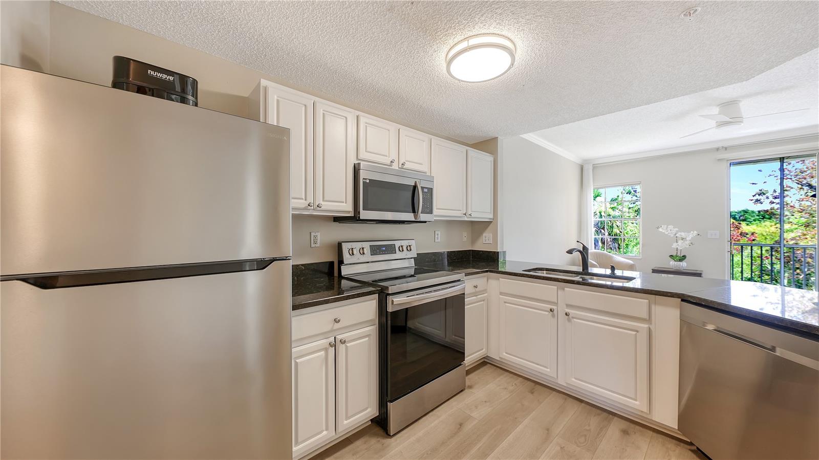 5551 Bentgrass Dr #11-117 Property Photo 7