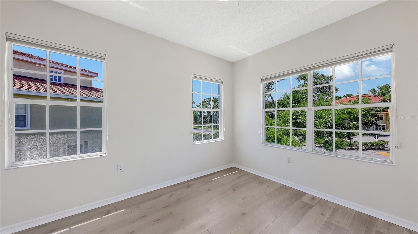 5551 Bentgrass Dr #11-117 Property Photo 23