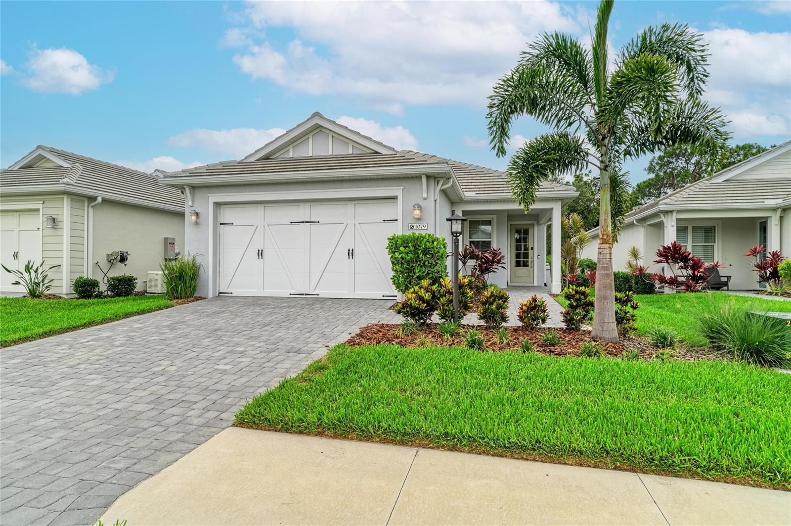 1079 Waterline Ct Property Photo 1