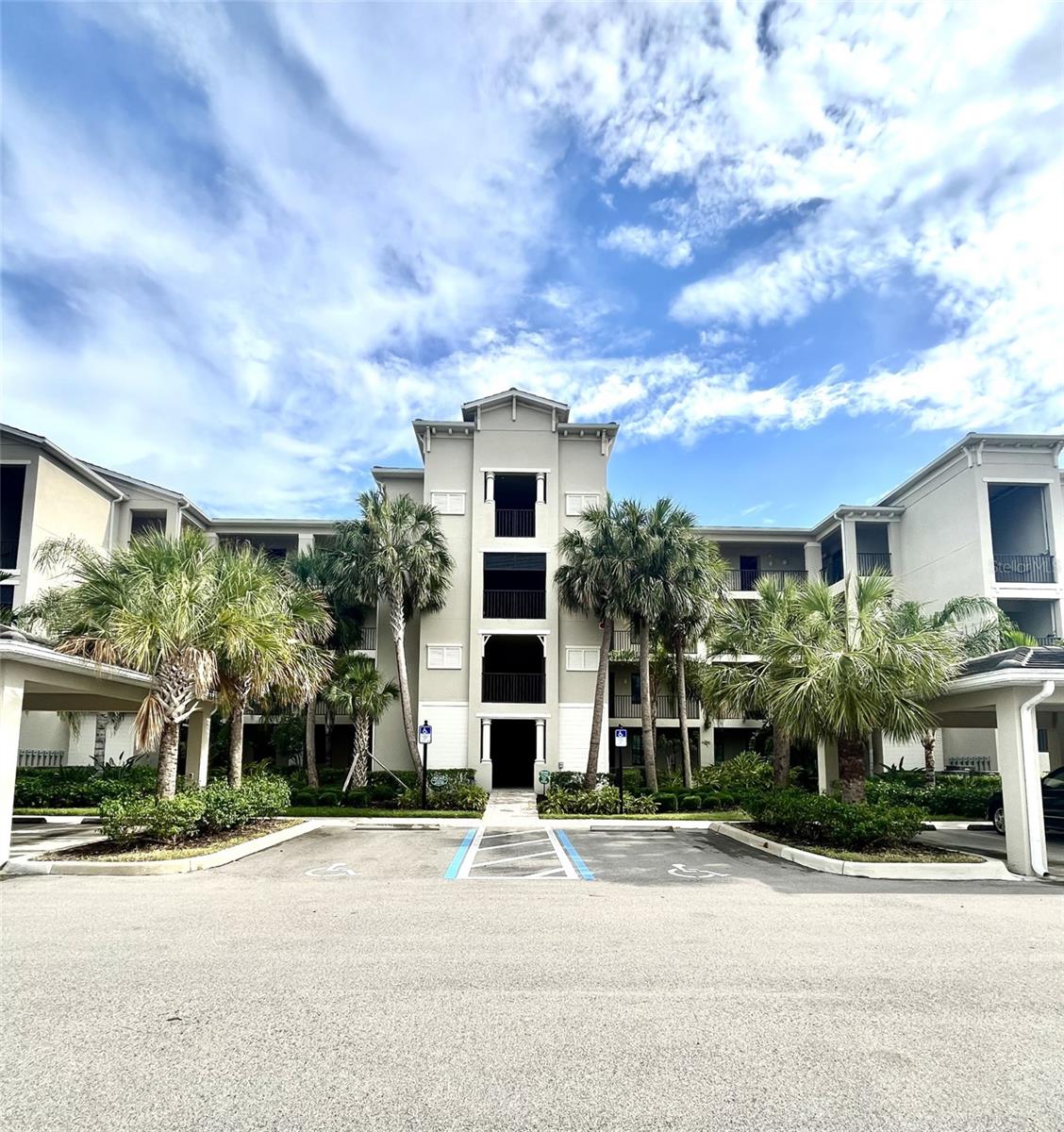 17724 GAWTHROP DR #308
