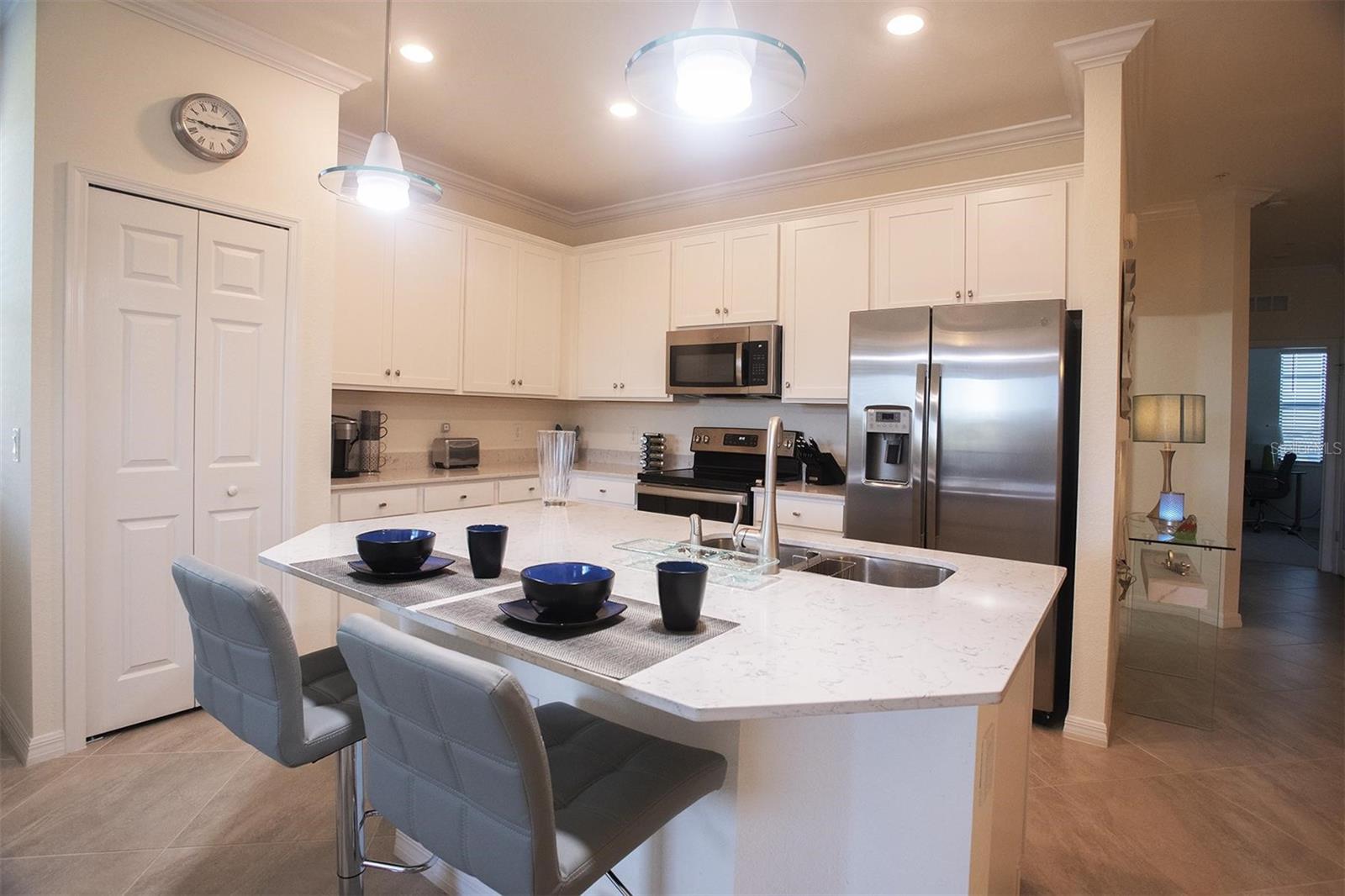 17724 Gawthrop Dr #308 Property Photo 4