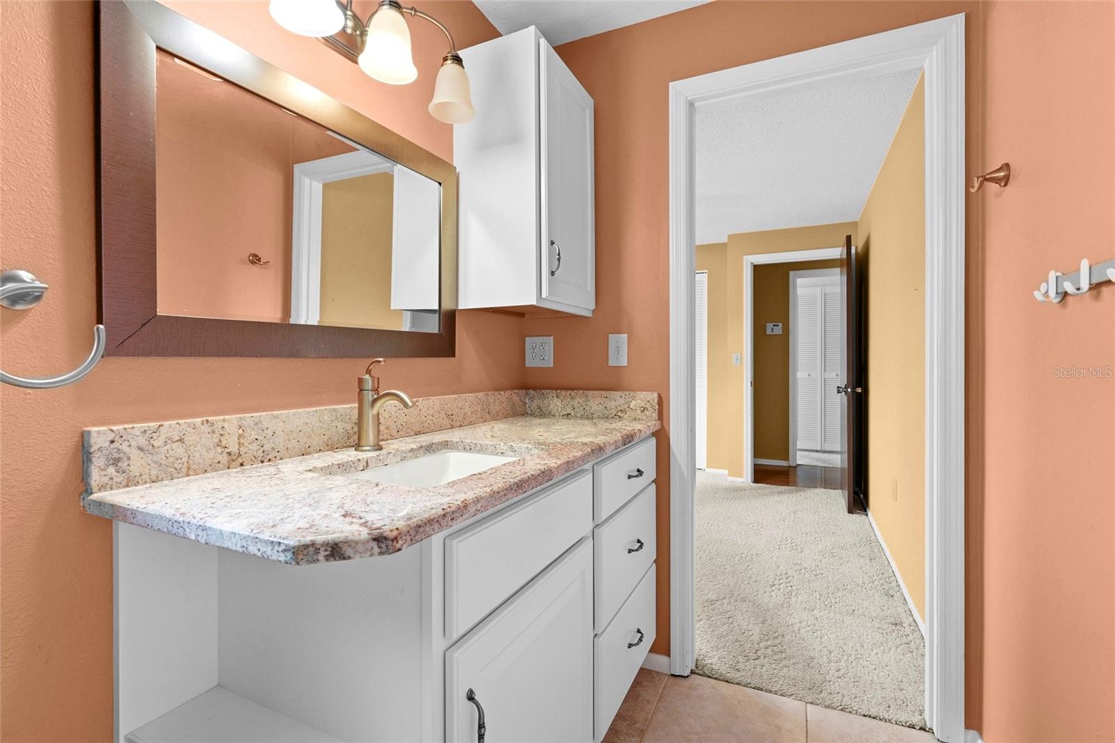 1006 De Leo Dr Property Photo 14