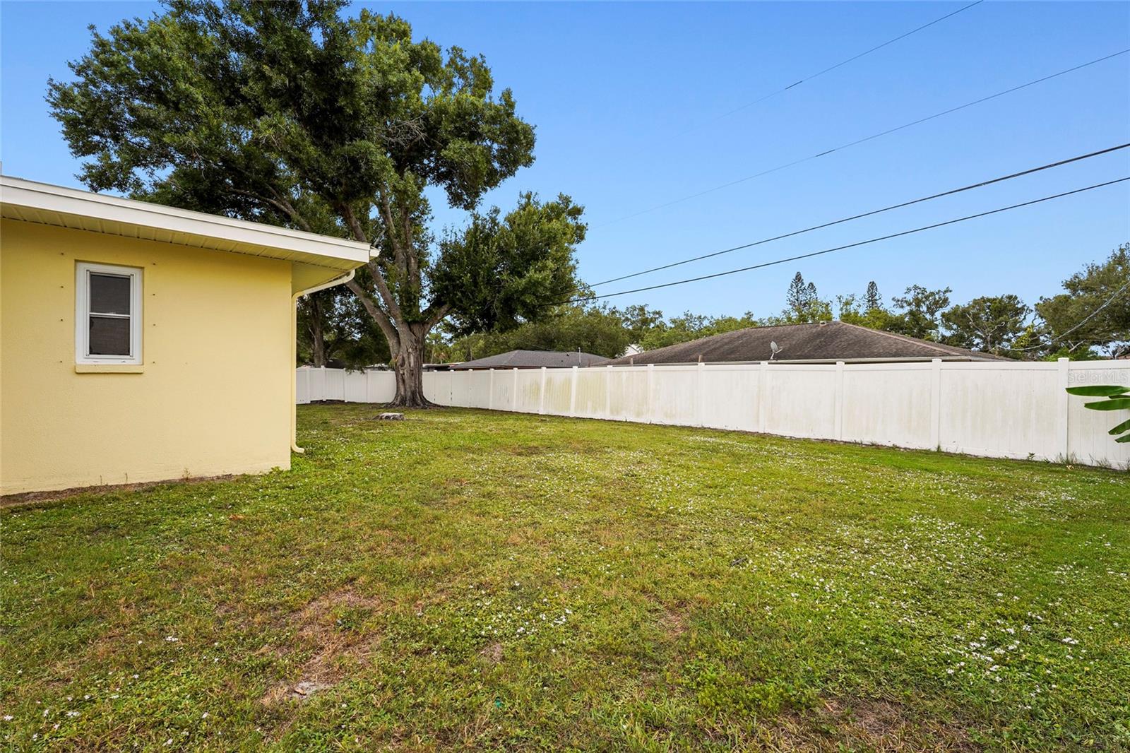 1006 De Leo Dr Property Photo 26