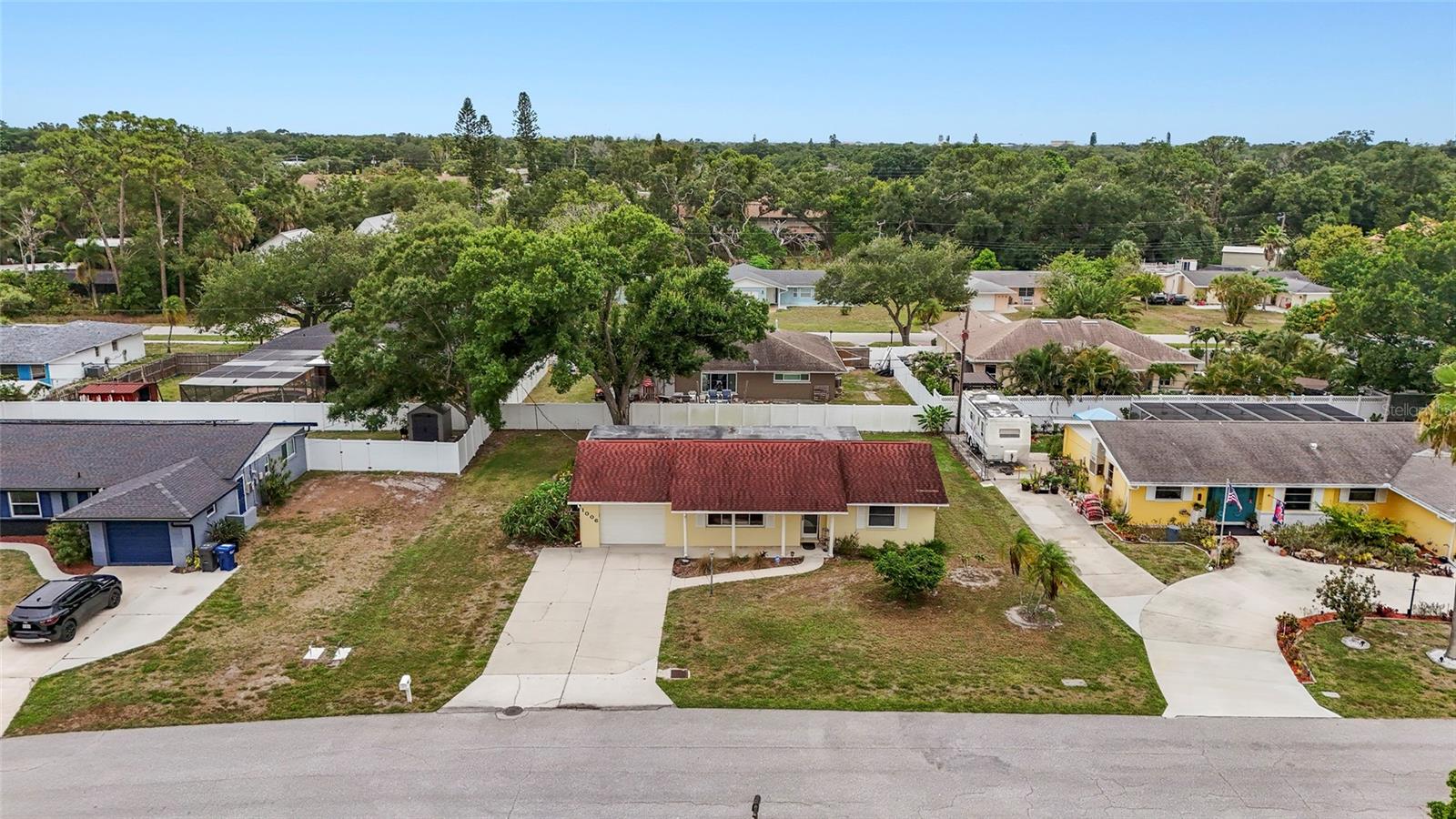 1006 De Leo Dr Property Photo 27