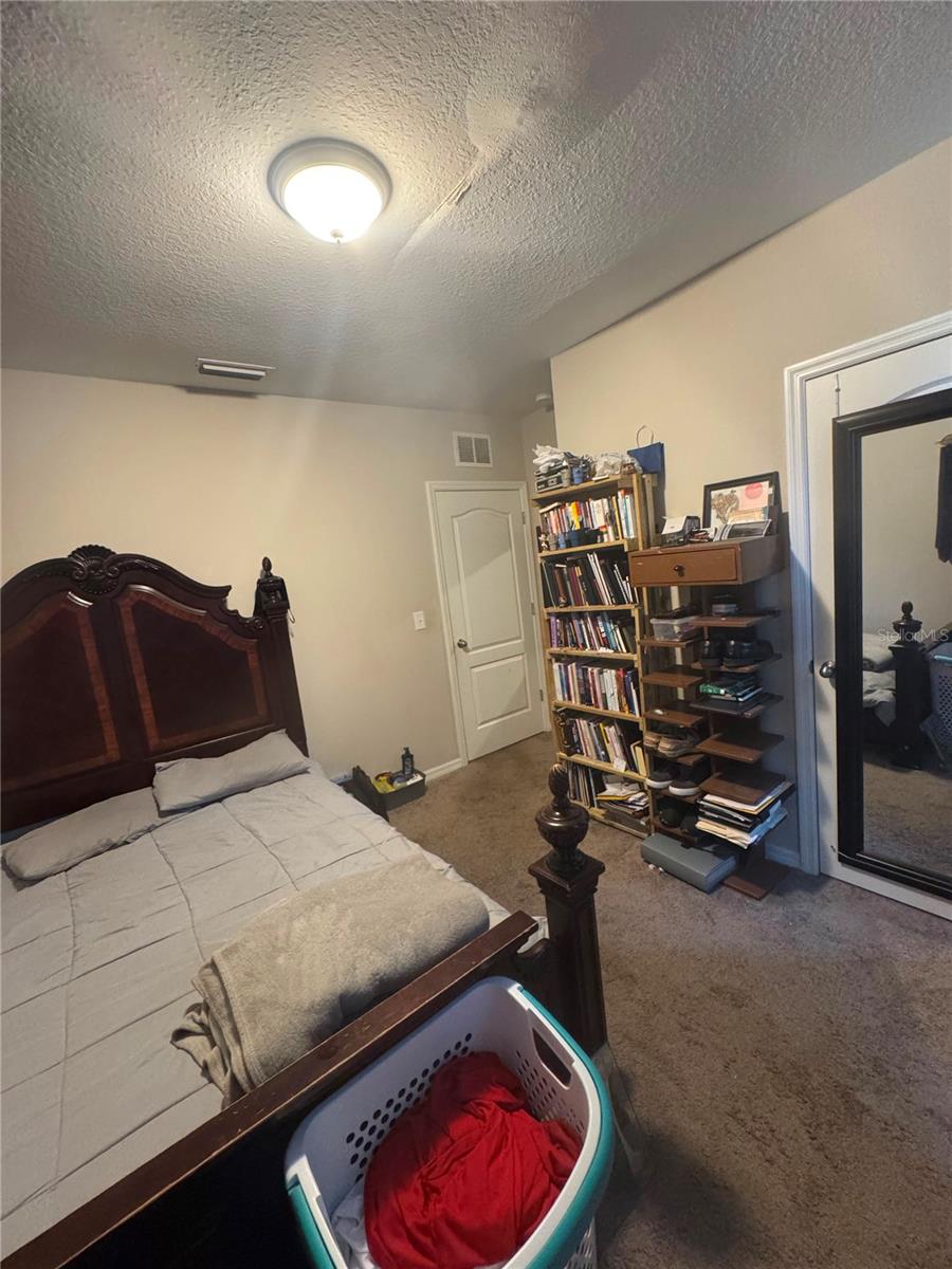7023 57th Ter E Property Photo 12