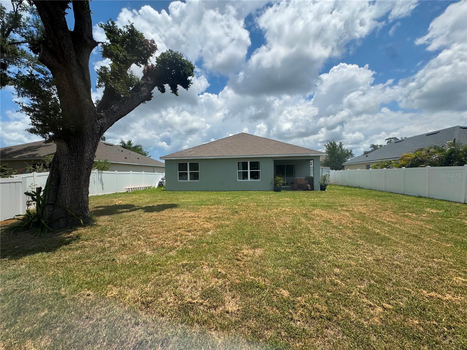 7023 57th Ter E Property Photo 22