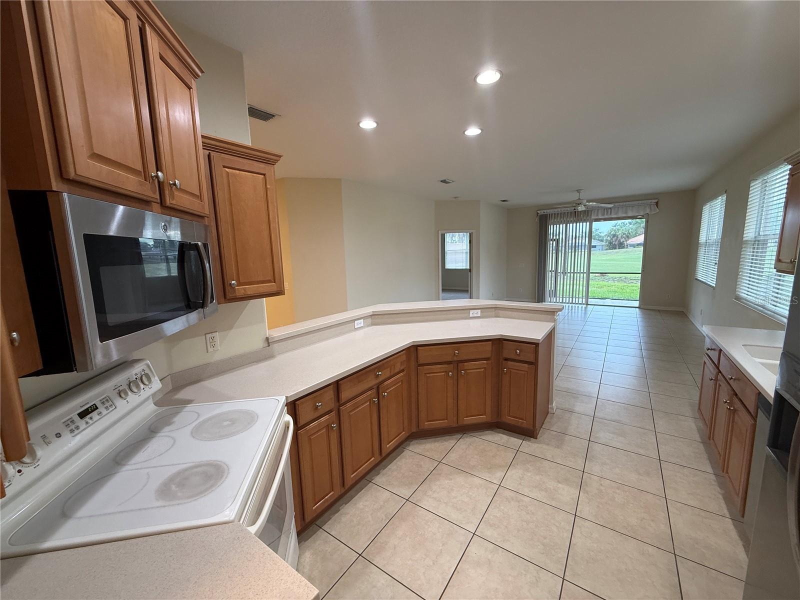 342 Fairway Isles Ln Property Photo 3