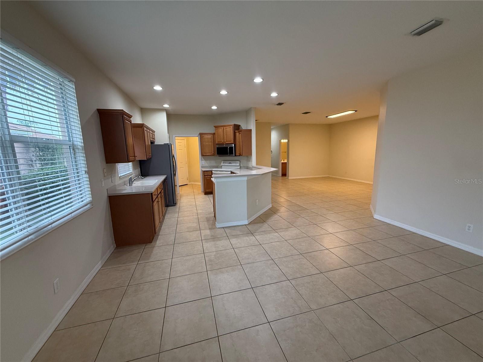 342 Fairway Isles Ln Property Photo 6