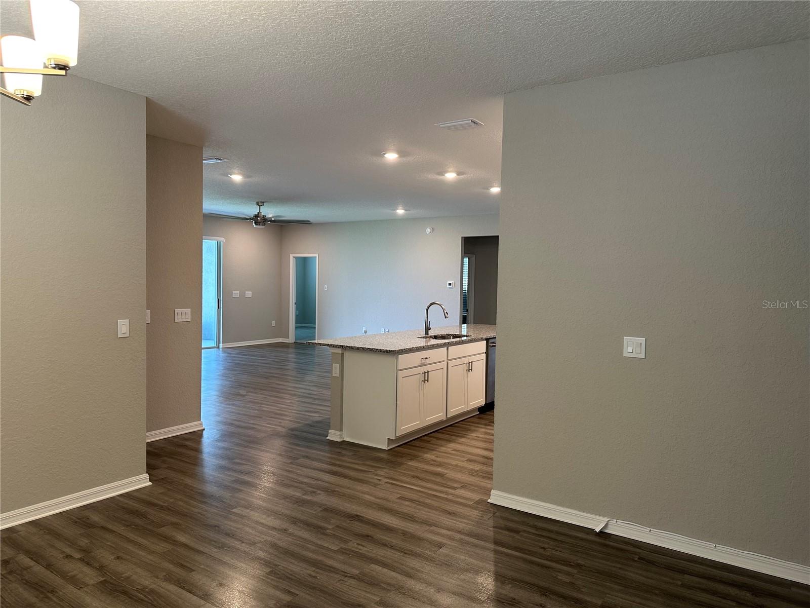 16516 66th Ln E Property Photo 4