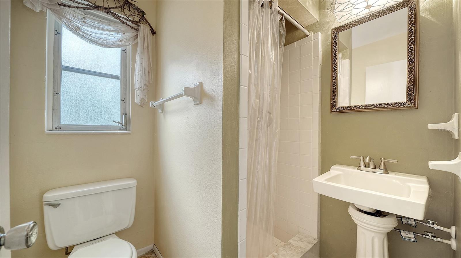 621 Alhambra Rd Property Photo 29