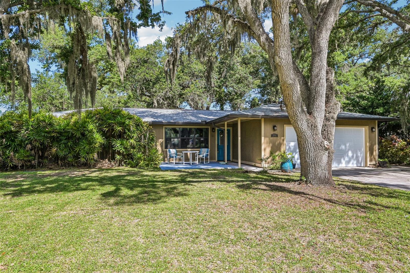 3304 Swaan Ln Property Photo 5