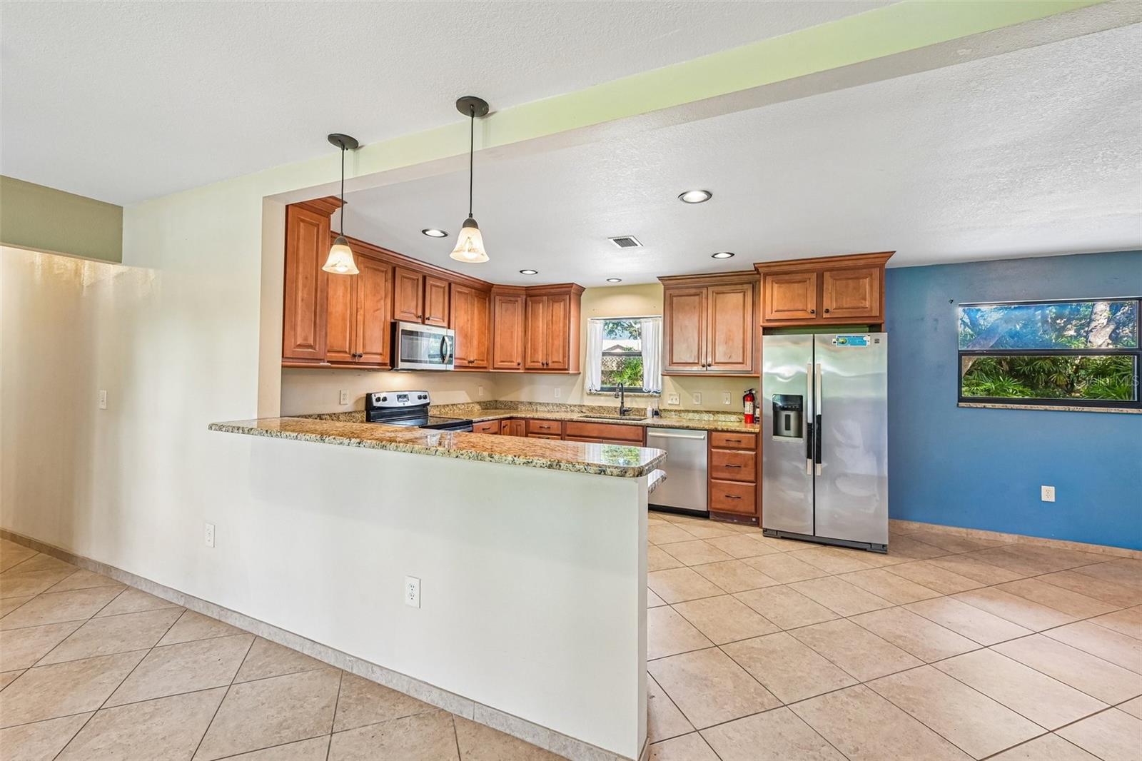 3304 Swaan Ln Property Photo 10