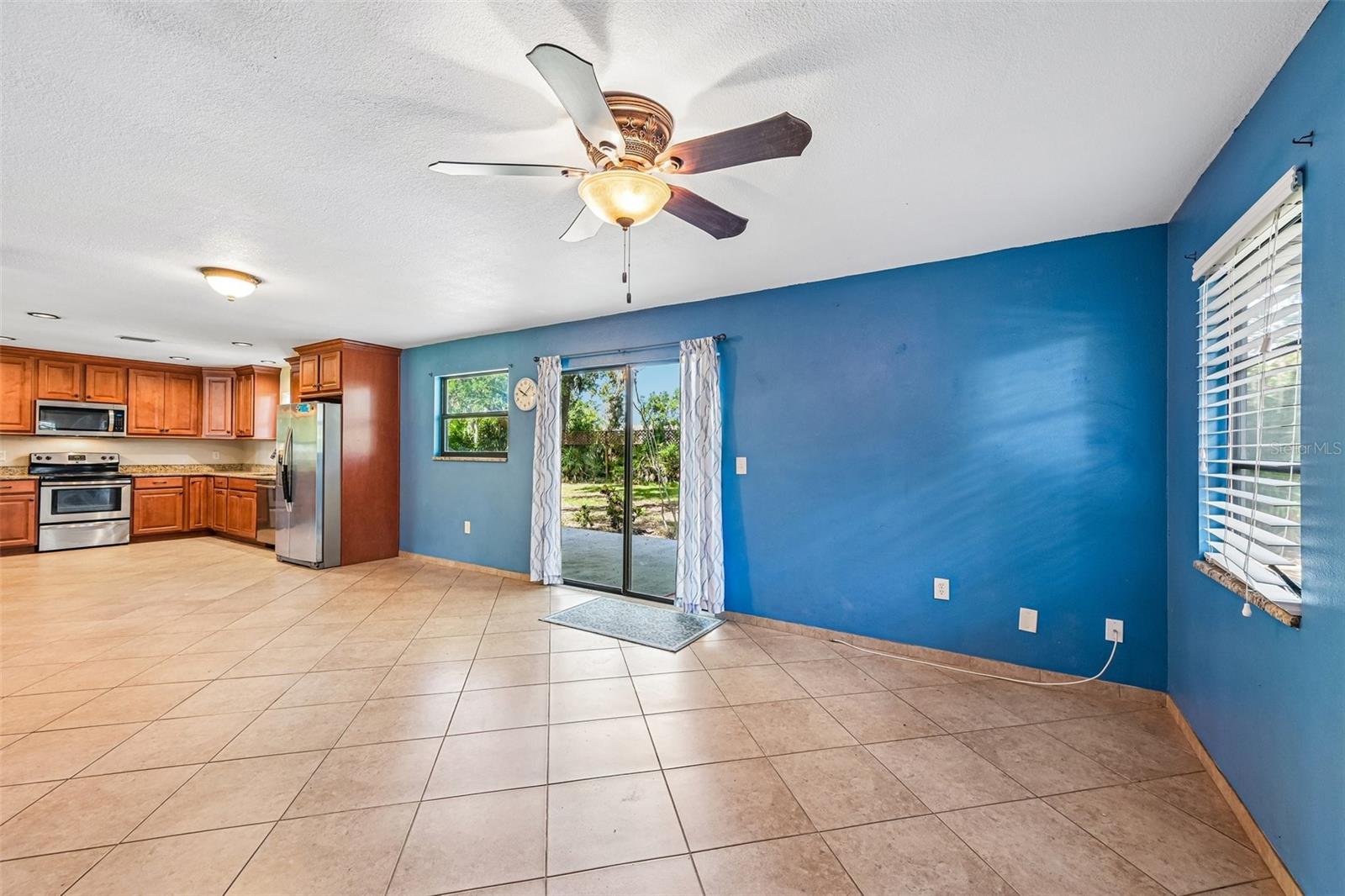 3304 Swaan Ln Property Photo 15