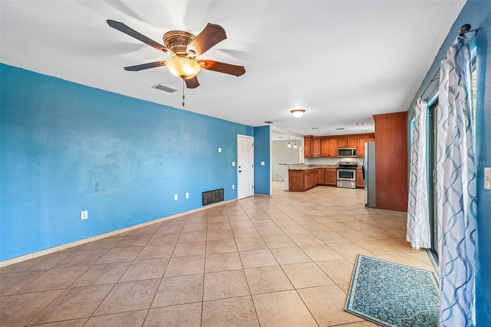 3304 Swaan Ln Property Photo 16