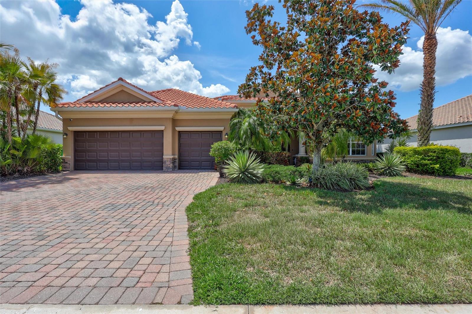 7511 Heritage Grand Pl Property Photo