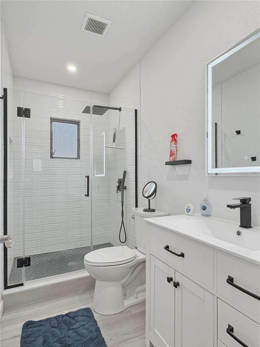 2026 Grove St Property Photo 12