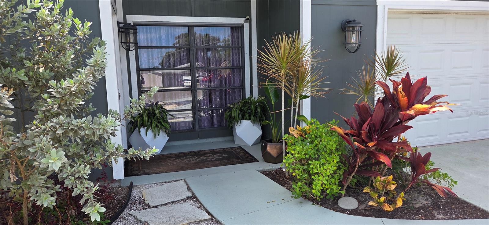 221 Dade Ave Property Photo 3