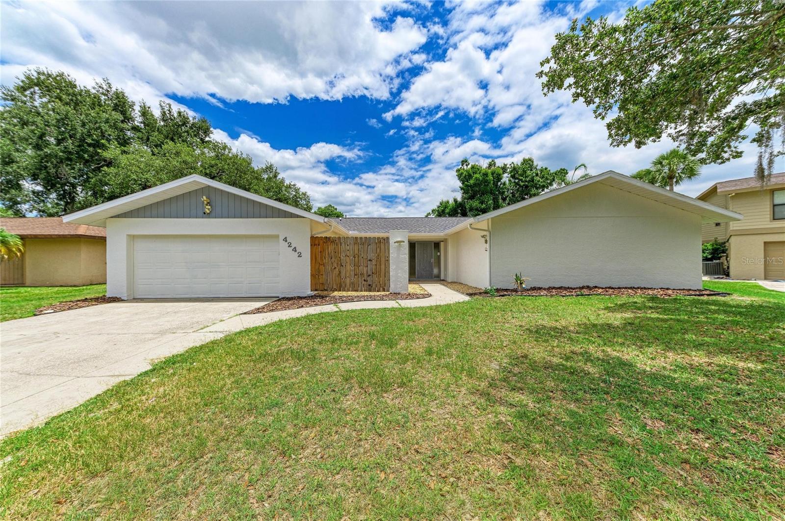 4242 DRYDEN CIR Property Photo 1