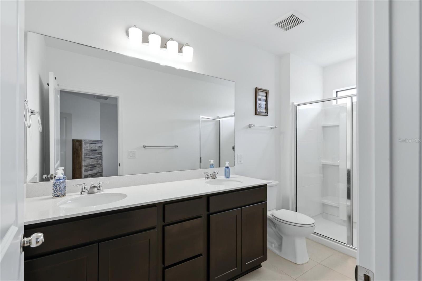 6499 Silverstar Dr Property Photo 6