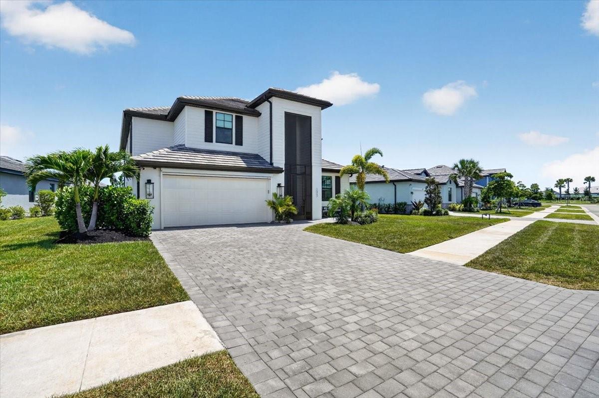 10865 Sun Drop St Property Photo 6