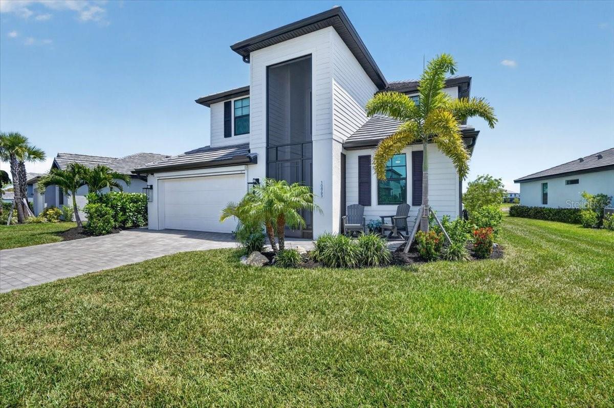 10865 Sun Drop St Property Photo 7
