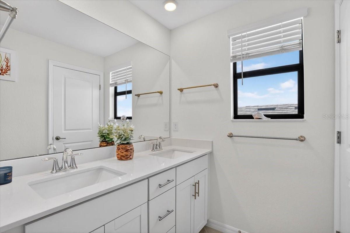 10865 Sun Drop St Property Photo 34