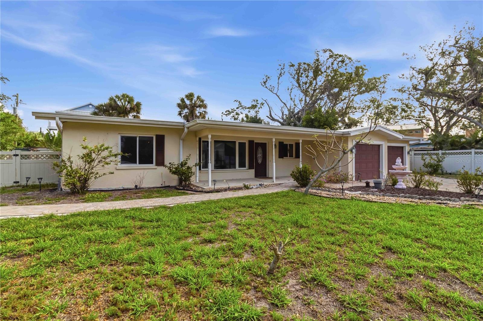 617 Calle De Peru Property Photo 1