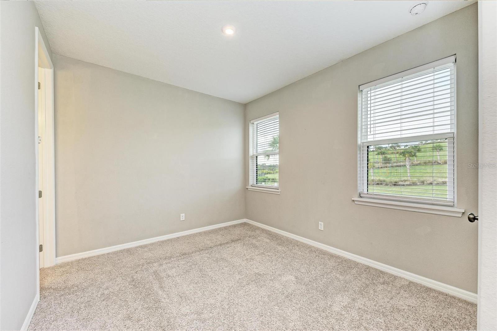 5564 Summit Gln Property Photo 18