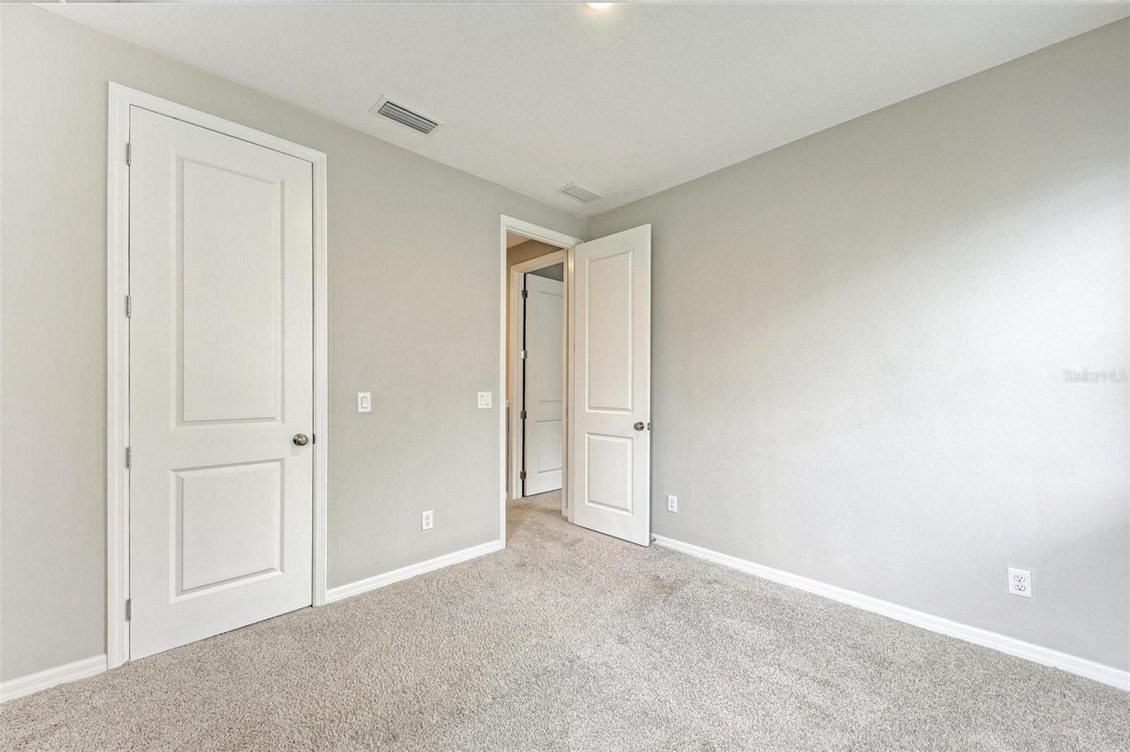 5564 Summit Gln Property Photo 24