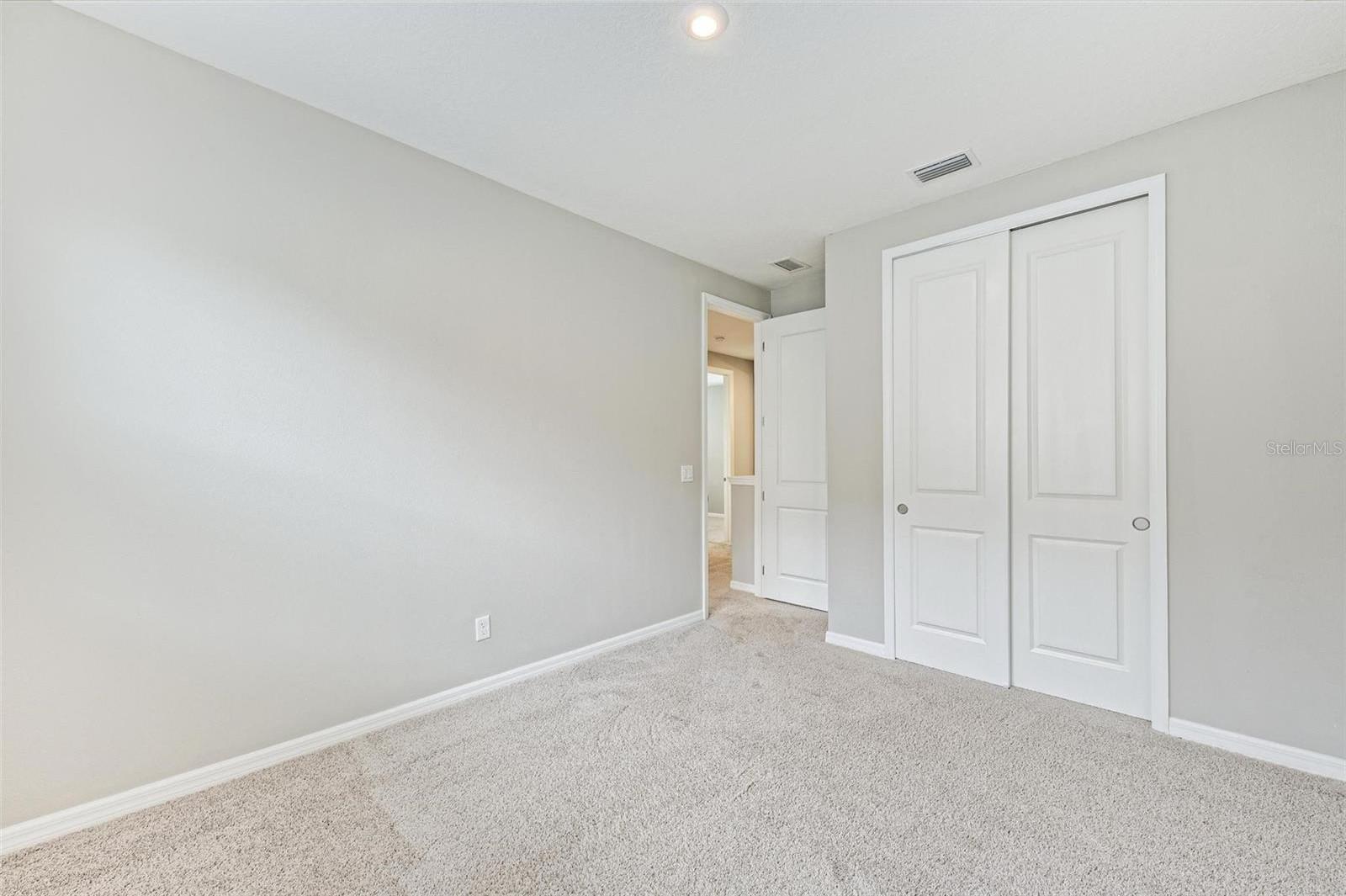 5564 Summit Gln Property Photo 27